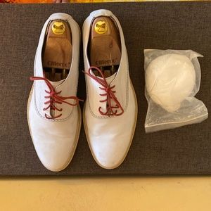 Cole Haan White Bucks size 12 with chalk bag